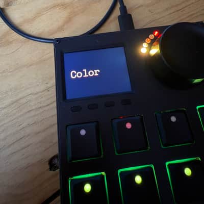 Intech Studio VSN1 Series 3 Left MIDI Controller LCD Screen Jog Wheel Key Switches image 2