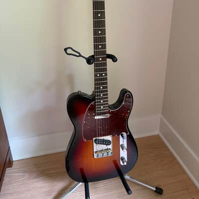 Fender American Professional II Telecaster with Rosewood Fretboard 2020 - Present - 3-Color Sunburst image 3