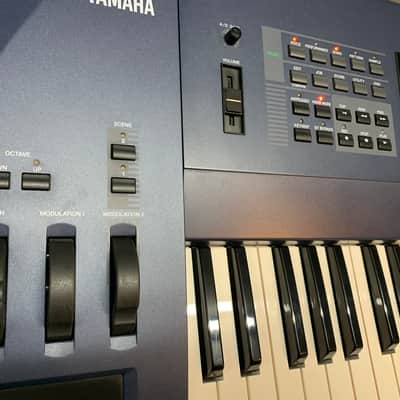 Yamaha EX7 1998 - Blue image 5