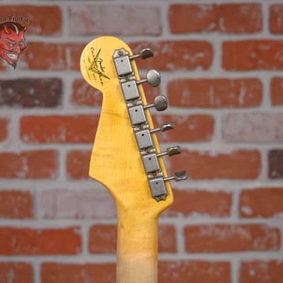 Fender Custom Shop 2017 Limited NAMM 64 Stratocaster Relic 2017 Ocean Turquoise Over Gold w/OHSC image 10