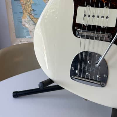 MIJ Japan Fender Jazzmaster Classic 60s Import 2014 w/ hard shell case- Vintage White image 11