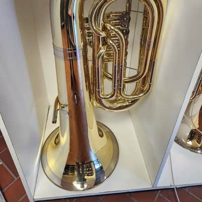 New Alexander 163 CC Tuba, Key of C, Yellow Brass, 5 valves, Lacquered, with Garland image 10