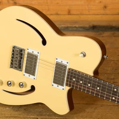 Reverend Charger Air HH - Powder Yellow image 5