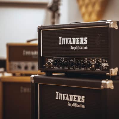 Invaders Amplification - Serie 8 - 850 Devil Dual Master - 50W High Gain - Redwine image 8