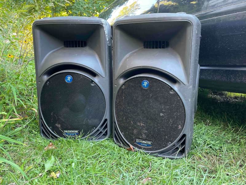 Mackie RCF SRM450 Powered PA Speaker PAIR, One Made in Italy, One Made in USA Loud & Proud