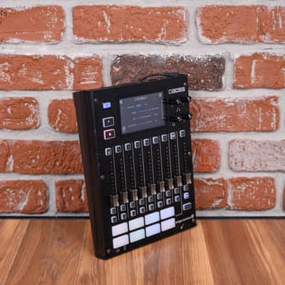 Boss Gigcaster 8 USB Streaming Mixer image 2