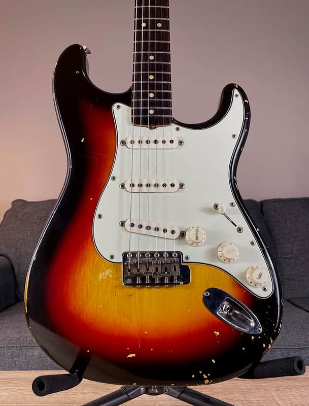 1964 Fender Stratocaster 3-Color Sunburst image 1