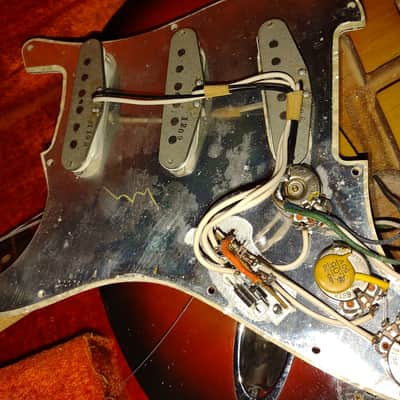 1969 Fender Stratocaster Sunburst w/Rosewood Board- All Original! Hendrix-era Strat & Case- Video Demo image 16