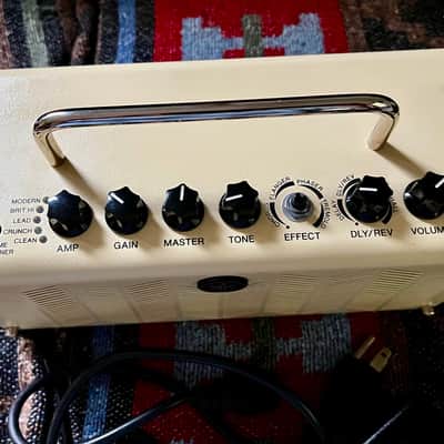 Yamaha THR5 10-Watt 2x3" Stereo Digital Modeling Guitar Combo 2013 - Present - Tan image 2