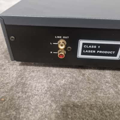 NAD C 520 - CD Player - Silver/Grey - Spares or Repair w/ Manual And Remote image 12