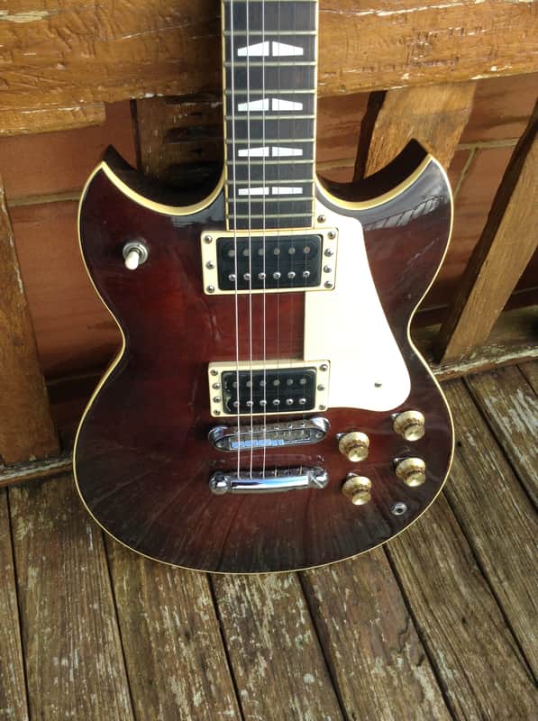 Yamaha SG-800 (1980, Dark Walnut) | Reverb