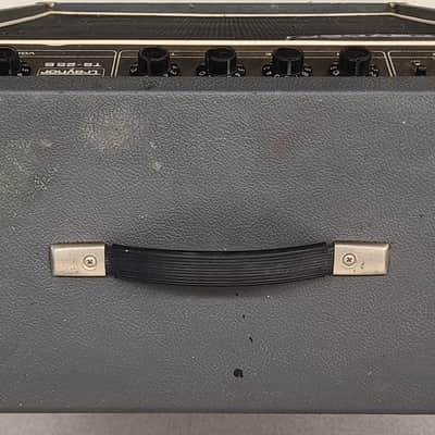 Traynor TS-25B 25-Watt 1X15" Bass Guitar Amplifier Combo image 4