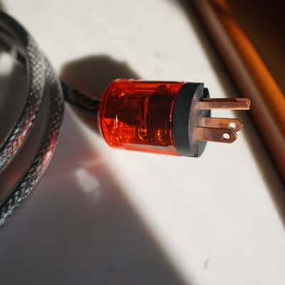 HUM Audio LAAL - Lookahead Analog Limiter - MINT - w/ Mogami XLR cables as extra - Original owner image 13