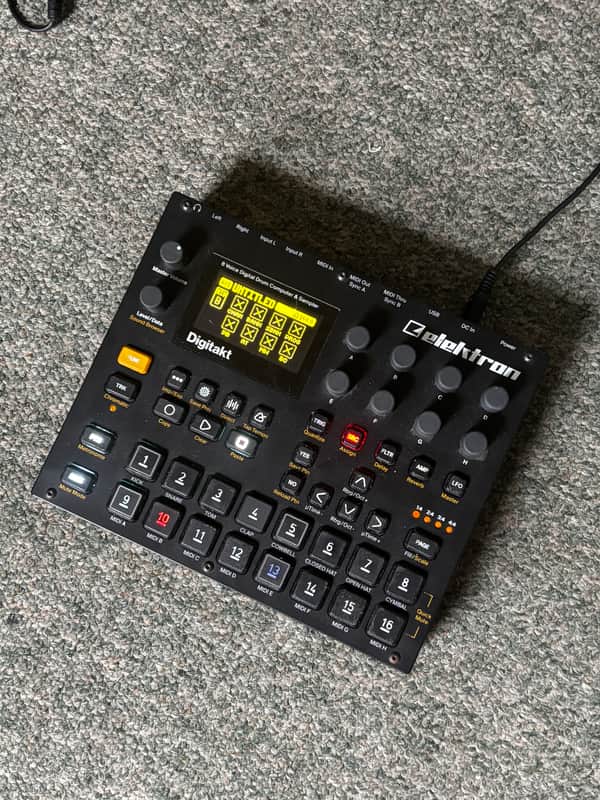 Elektron Digitakt 2017 - 2024 - Black image 1