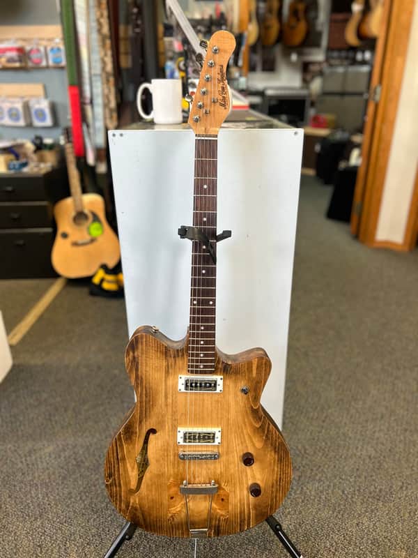 Mike Gee Kustoms Prototype Blues Master image 1