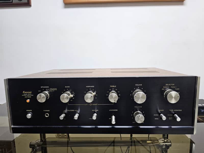 Sansui AU-666 Stereo Amplifier Operational.