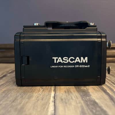 TASCAM DR-60DMK2 4-Track Audio Recorder For DSLR Cameras image 3