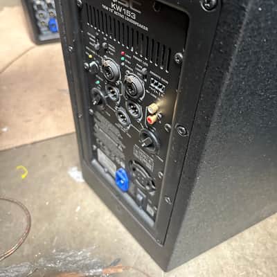 QSC KW153 3-Way 1000-Watt 15" Active Loudspeaker 2010s - Black image 6