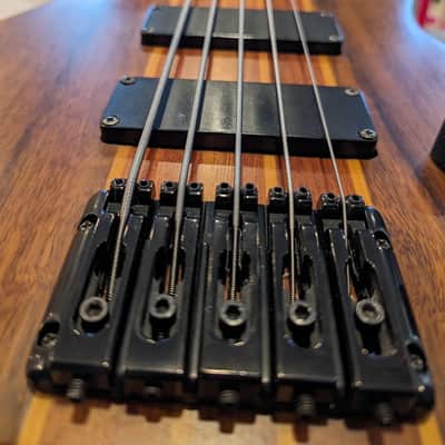 Peavey Grind Bass 5 NTB 5-String Neck-Thru Electric Bass - Mahogany image 3