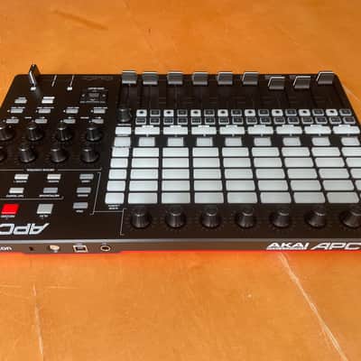 Boxed & Unused Akai APC40 MKII 2010s - Black image 7