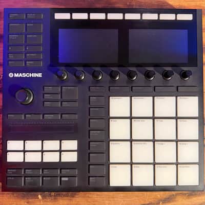 Native Instruments Maschine MKIII 2010s - Black image 2