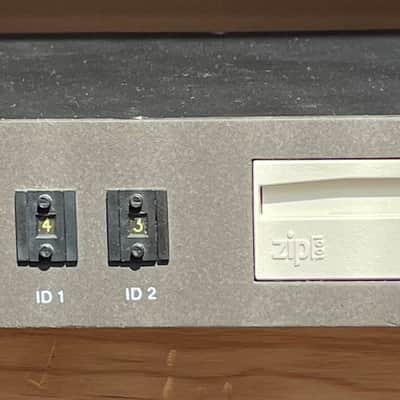 Immagine Akai MPC2000XL SE1 + Synthax SynDrive SCSI 100MB Zip/CD-Rom - 12
