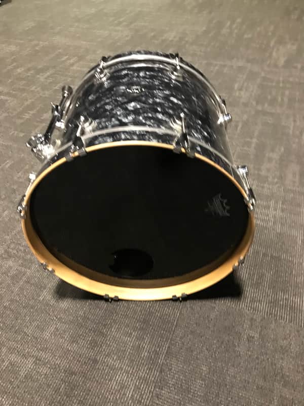 DW Performance Series 20 inch Kick Drum Gray image 1