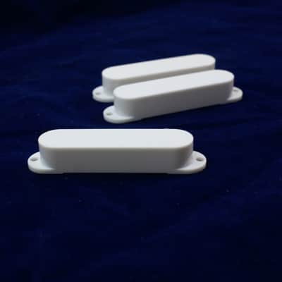 Replacement Strat Style Single Coil Guitar Pickup Cover Set ,No holes /White image 4