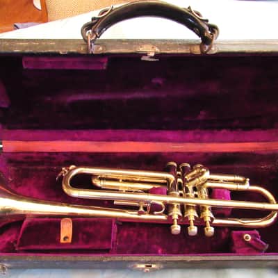 1929 Holton Llewellyn Model pro trumpet, past valve job, fantastic player, VGC image 2