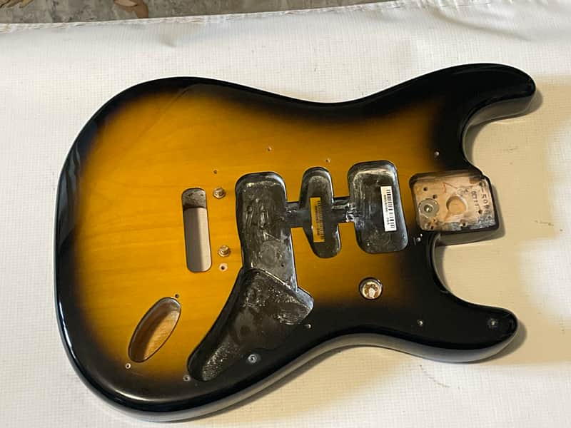 2004 USA Fender American Deluxe 50th Anniversary Stratocaster 2 Tone Sunburst 2TS Guitar Body 2 Post Tremolo Ready image 1