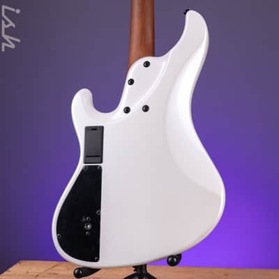 Ibanez Mode MDM1000 4-String Bass Pearl White image 9