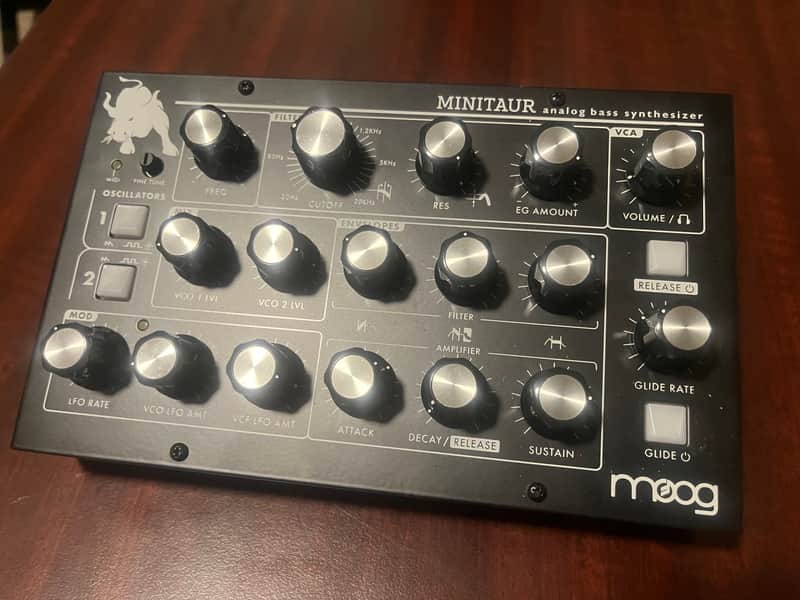 Moog Minitaur Rev2 TBP002 2012 - Present - Black image 1