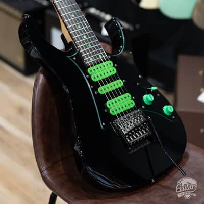 Used Ibanez UV7BK Universe 'Green Dot' 7 String Guitar w/ Case – Black image 2