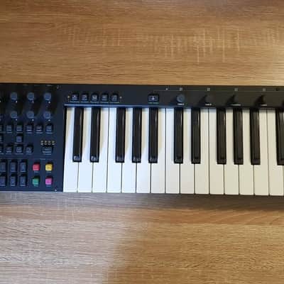 Elektron Digitone Keys 37-key Digital FM Synthesizer 2019 - Present - Black