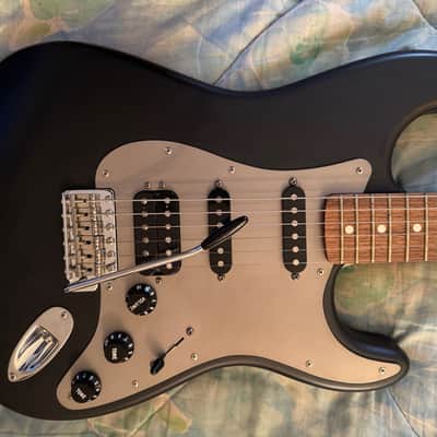2002 FENDER Stratocaster Deluxe HSS guitar MIM - GUN METAL BLACK image 2