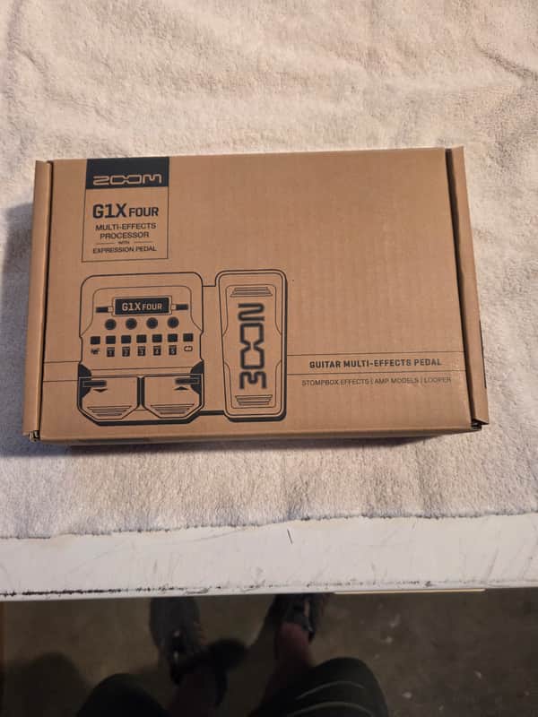 Zoom G1X Four