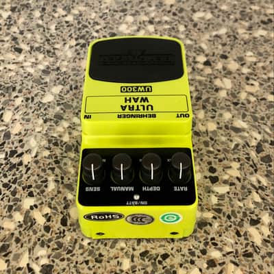Behringer UW300 Ultra Wah 2010s - Green image 3