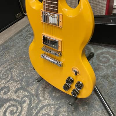 Gibson SG Special with Rosewood Fretboard 2014 - Butterscotch image 2