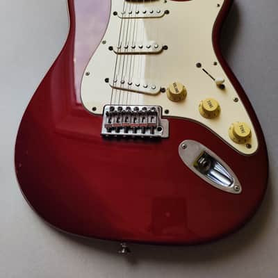 Fender MIM Stratocaster with Maple Fretboard 1996 - 2000 - Candy Apple Red image 3