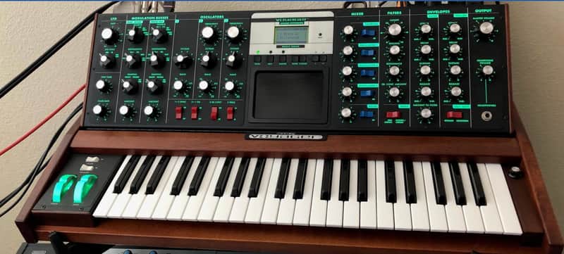 Moog Minimoog Voyager Select Series 44-Key Monophonic Synthesizer 2006 - 2013 - Mahogany Cabinet and Moog Molded ATA Voyager Case - Heavy Duty Travel Case with Wheels image 1