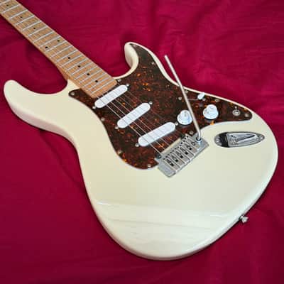 Carvin Bolt SSS Tremolo - Custom Shop Strat Killer - Made in USA - Vintage White - Lace Style Pickups - Free Pro Setup image 4