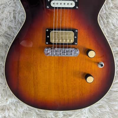 Gretsch Streamliner Jet Electric Guitar, Laurel Fretboard, Duo-Tone Burst - Demo image 9