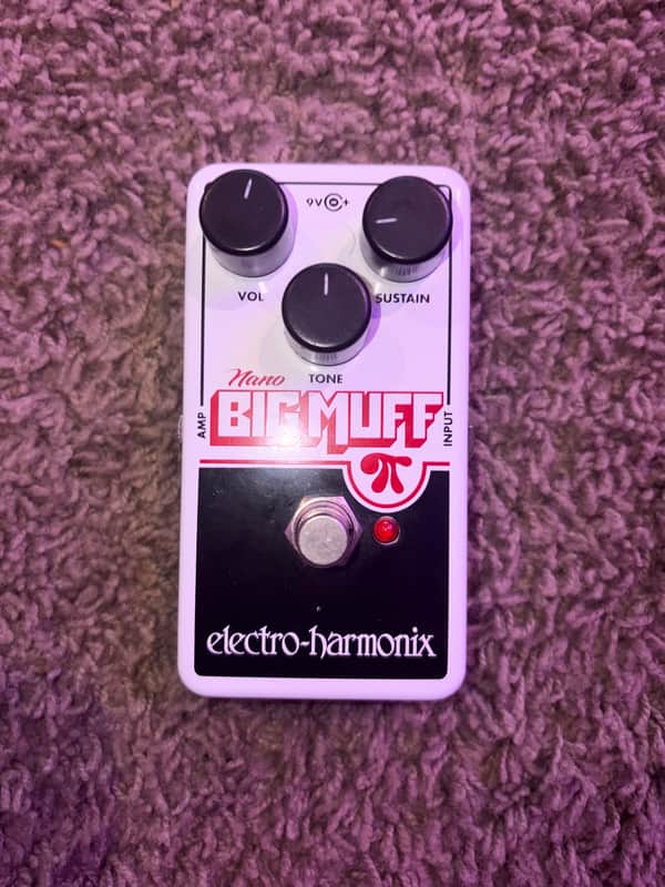 Electro-Harmonix Nano Big Muff Pi Distortion / Sustainer 2013 - Present - White / Black / Red