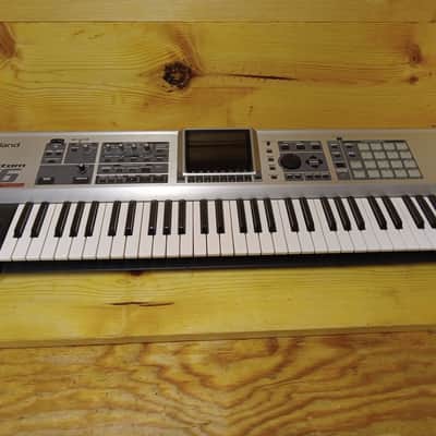 Roland Fantom x6 Keyboard Synthesizer 61 key Workstation image 1