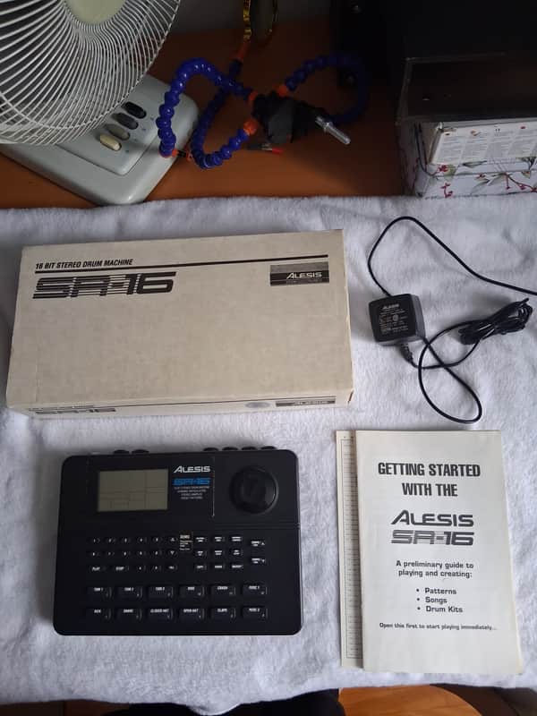 Vintage Original Alesis SR-16 Drum Machine 1990s - Black image 1