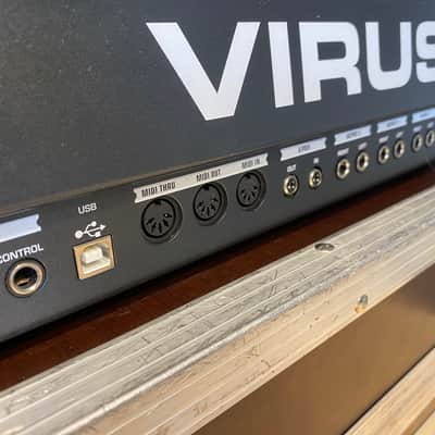 Access Virus ti 1 keyboard with Thon hard flight case image 17