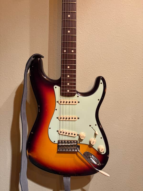 Fender Custom shop 1961 Reissue Stratocaster 2016 - sunburst image 1