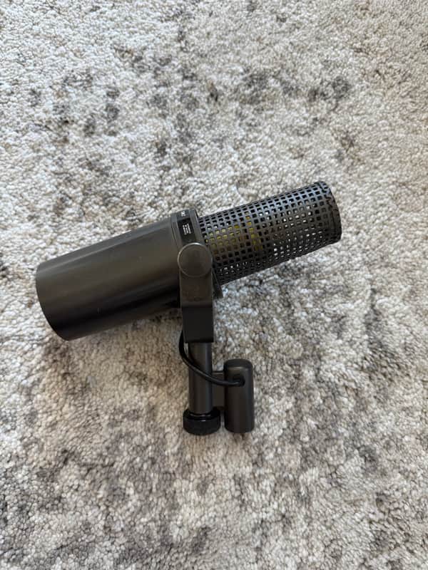 Vintage Shure SM7 Cardioid Dynamic Microphone 1980s - Black image 1