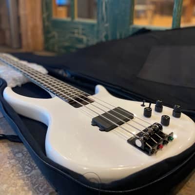Tobias Growler IV Electric Bass Guitar in Pearl White w/ Tobias Logo Gig Bag image 18