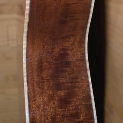 Huss and Dalton Traditional OM (TOM-M Custom) 2026 - Gloss natural image 4
